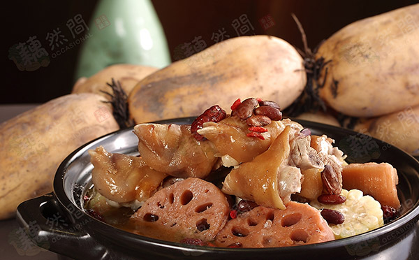 藕然间汤锅，精致做汤健康美味