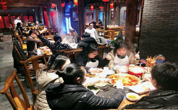 重庆周师兄大刀腰片加盟优势在哪里，服务营销至上