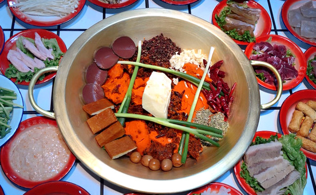 想开十七门重庆老火锅店如何开始，从哪一步开始