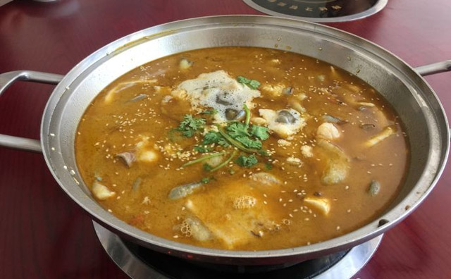 李二鲜鱼火锅，跨过山河大海，只做品质火锅