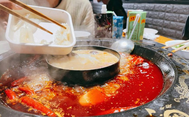 荣胜和天鹅火锅，保留原汁原味的成都风味火锅