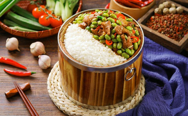 秦湘子•川湘木桶饭，款式新颖，全国堂食界扛把子