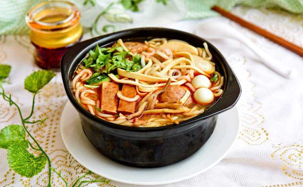 小香锅土豆粉加盟,五味兼备唇齿留香是百姓四季皆宜的食补佳品