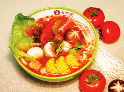 吉阿婆番茄菌菇牛肉麻辣烫