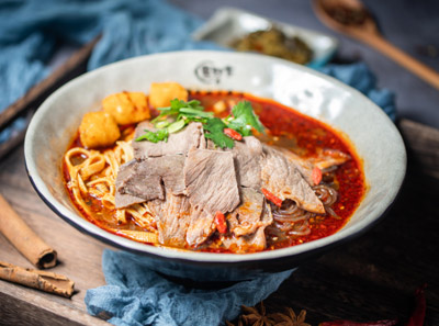 鼎四方鲜牛肉大骨汤加盟