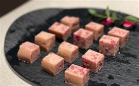火锅店应该选哪些菜品作为主打爆款？