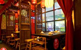 一家餐饮店如何合理地分配餐饮的股份？